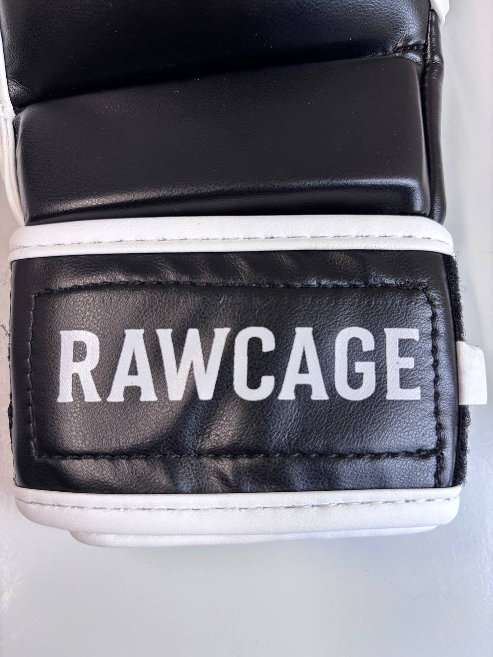 RAWCAGE RISE MMA SPARRING GLOVES BLACK/WHITE